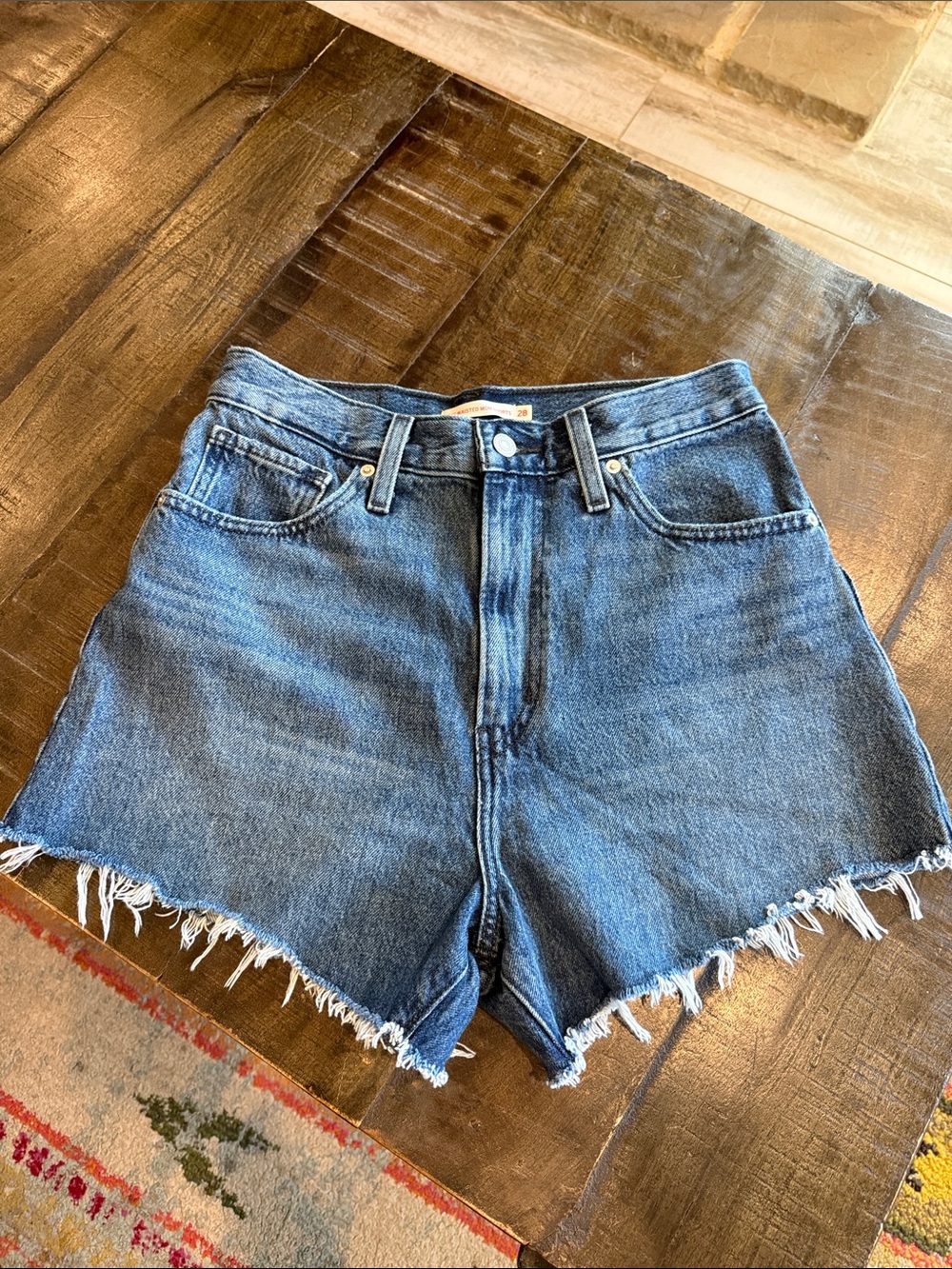 Levi Strauss High-Rise Frayed Hem Women's Denim Shorts - Blue